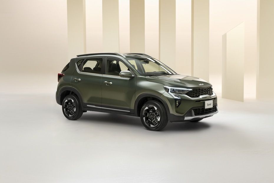 KIA Sonet Front Cross Side View in UAE
