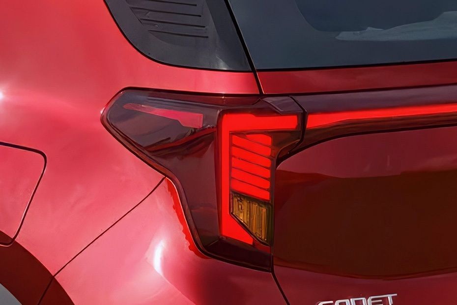 Sonet Tail light in UAE