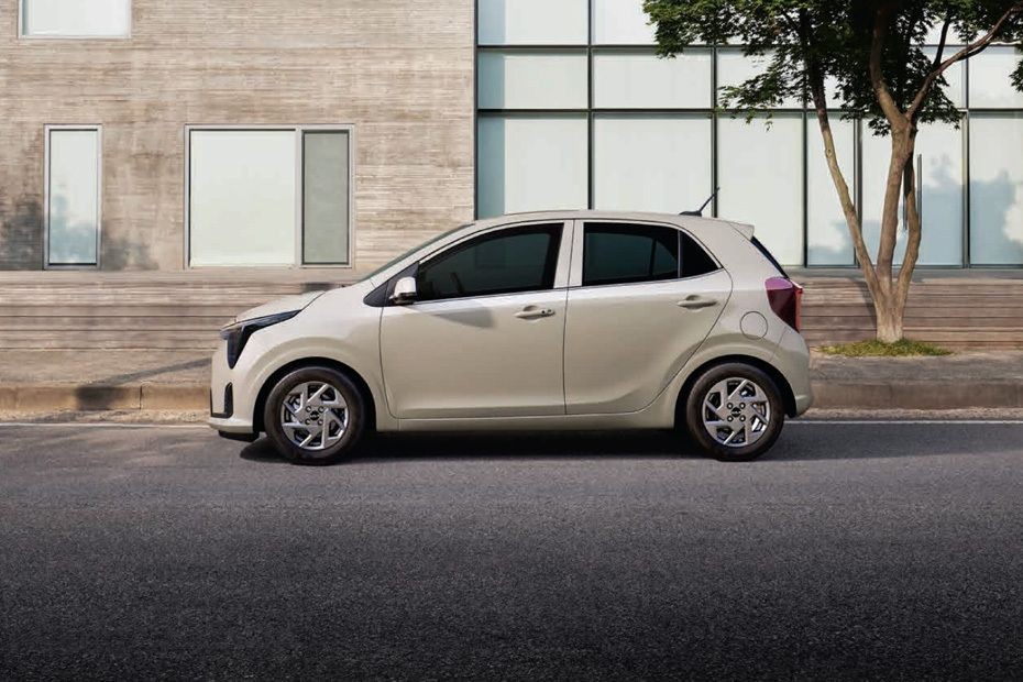 Picanto Side view in UAE