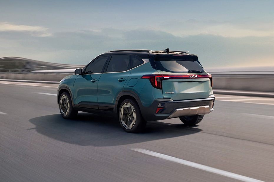 Rear Medium View of KIA Seltos in UAE