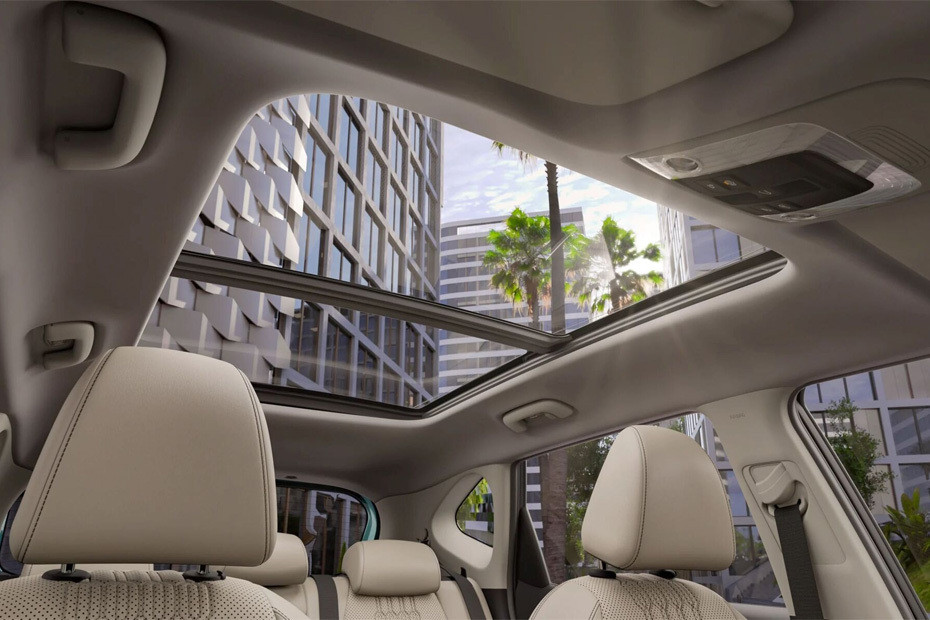 KIA Seltos Sunroof Moonroof in UAE