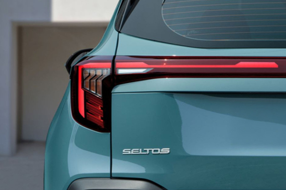 Seltos Tail light in UAE