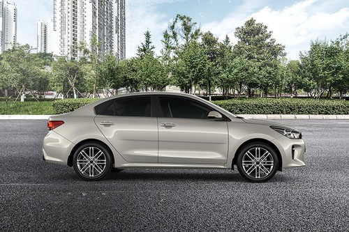 KIA Rio 4-Door Drivers Sideview