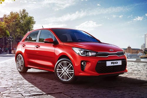 KIA Rio 5-Door Front Cross Side View