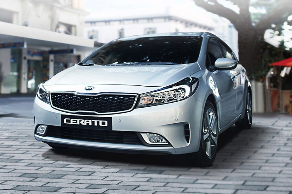Cerato (2012-2021) Tilted Front View in UAE