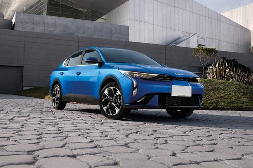 KIA K3 Front Medium View