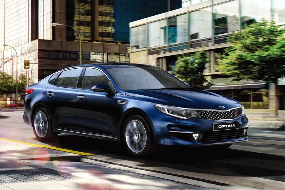 KIA Optima (2012-2021) Front Cross Side View in UAE