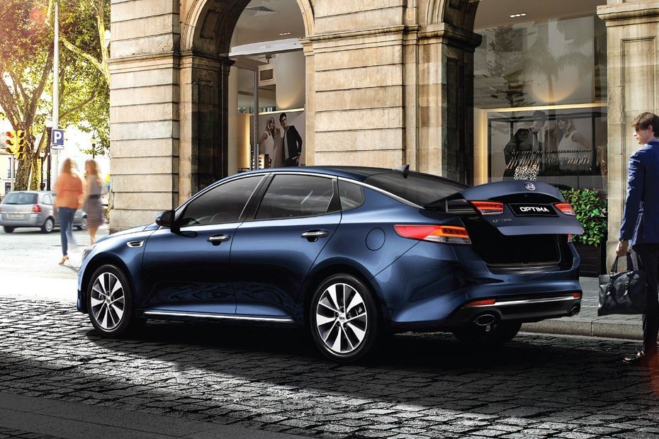 Rear Cross View of KIA Optima (2012-2021) in UAE