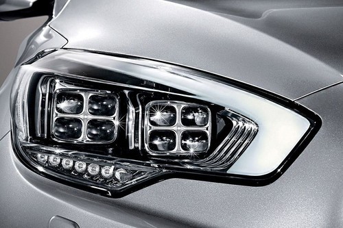 Quoris Headlight
