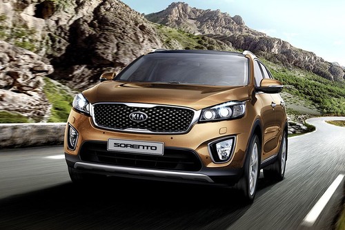 Sorento (2012-2018) Tilted Front View