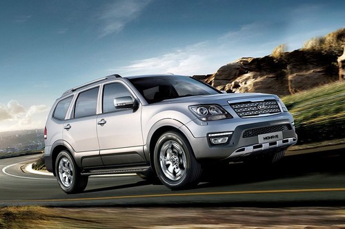 KIA Mohave Front Cross Side View