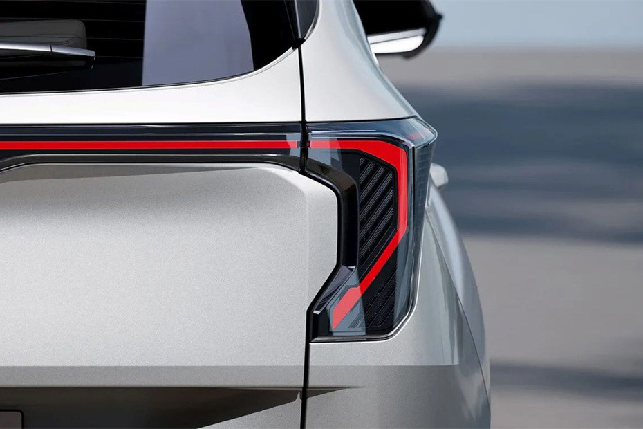 Carens Tail light in UAE