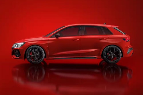 RS3 Sportback Side view