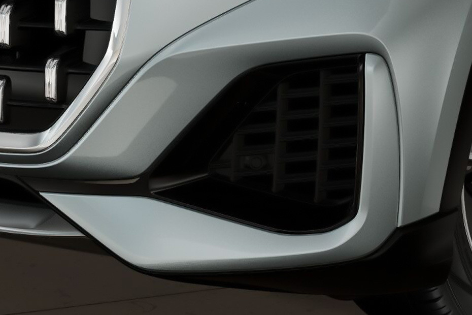 Q8 Front Fog Lamp in UAE