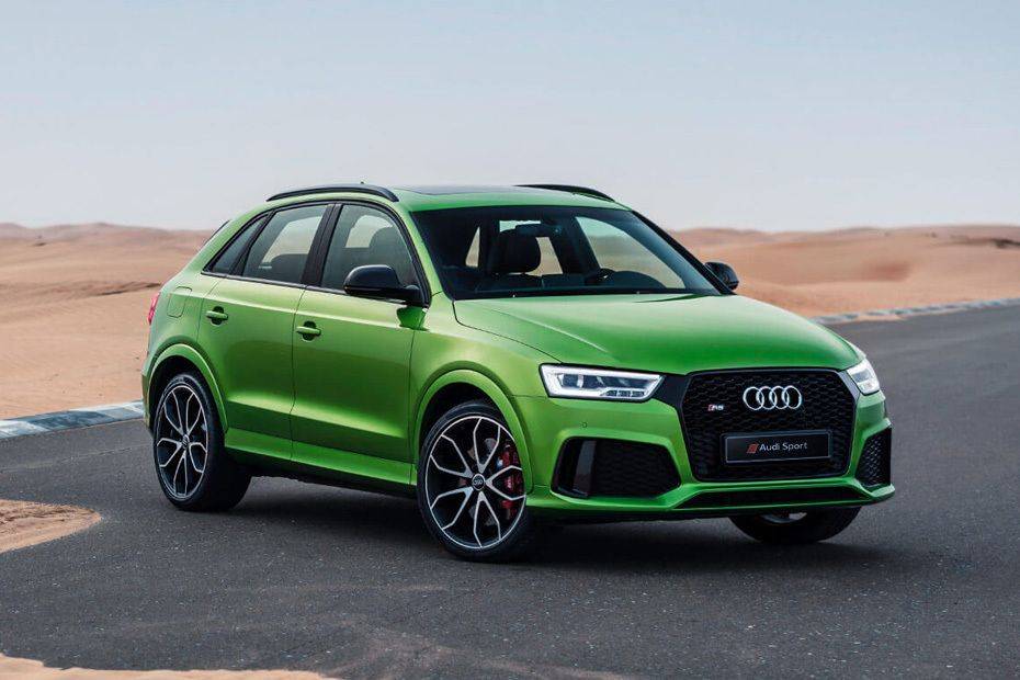 Audi RS Q3 (2017-2022) Front Cross Side View Audi RS Q3 (2017-2022) Front Cross Side View