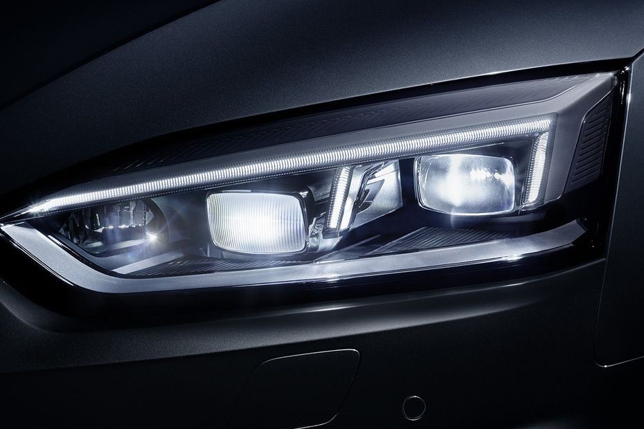 A5 Sportback Headlight in UAE