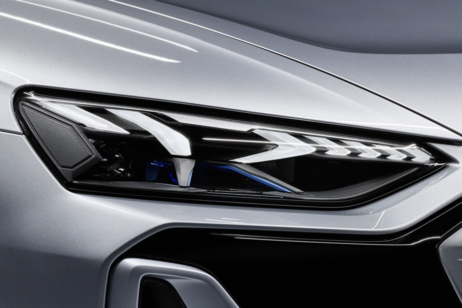 S E-Tron GT Headlight in UAE