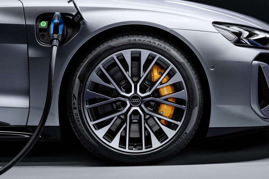 S E-Tron GT Wheel in UAE