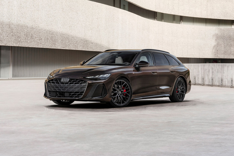 A6 Avant Front angle low view