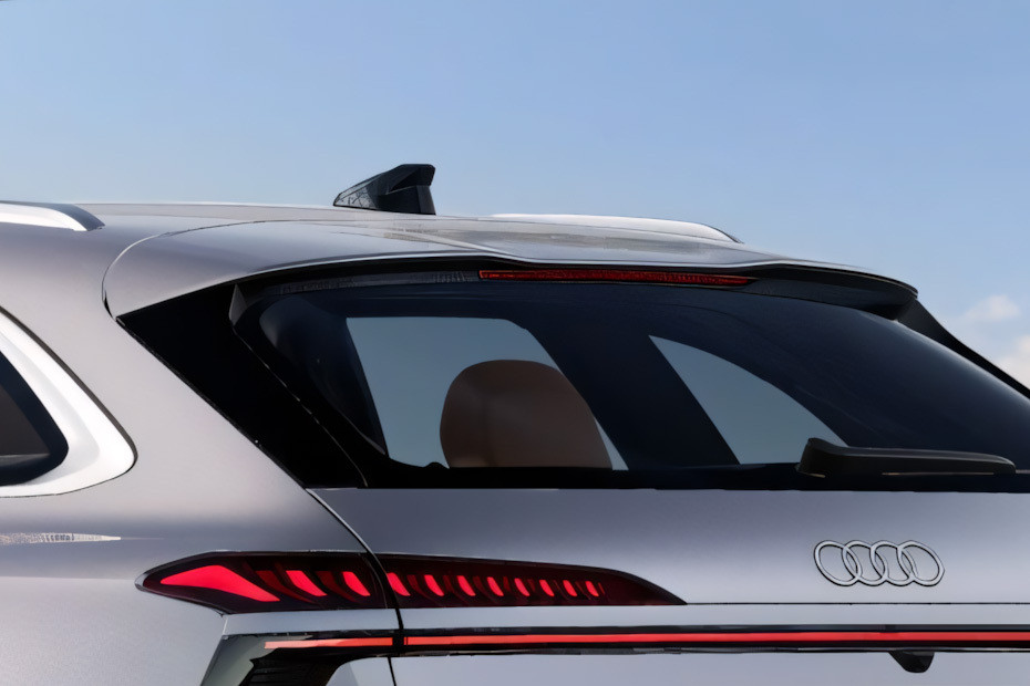 A6 Avant Spoiler in UAE