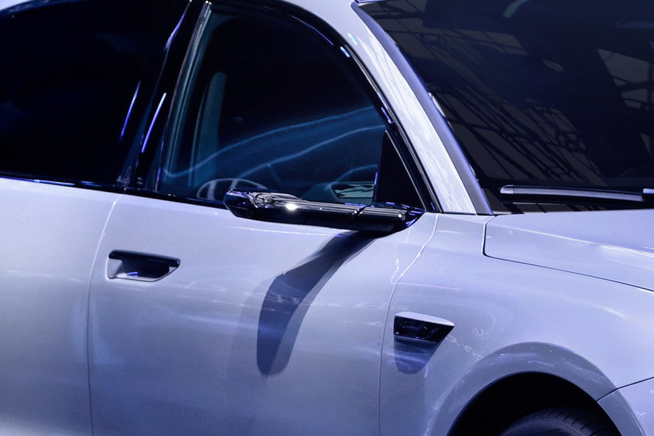 Audi A6L e-tron Drivers Side Mirror Front Angle in UAE