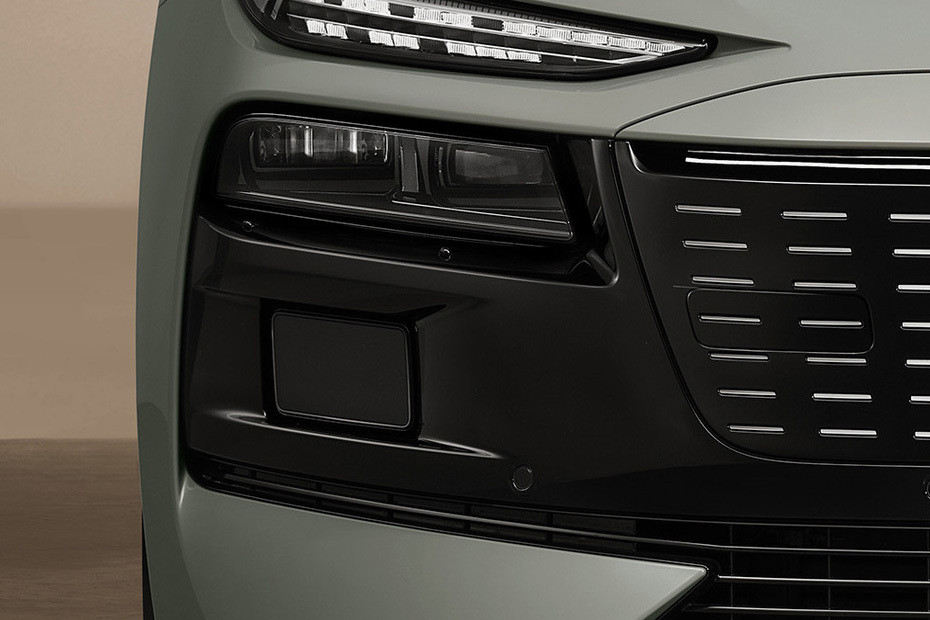 A6L e-tron Front Fog Lamp in UAE