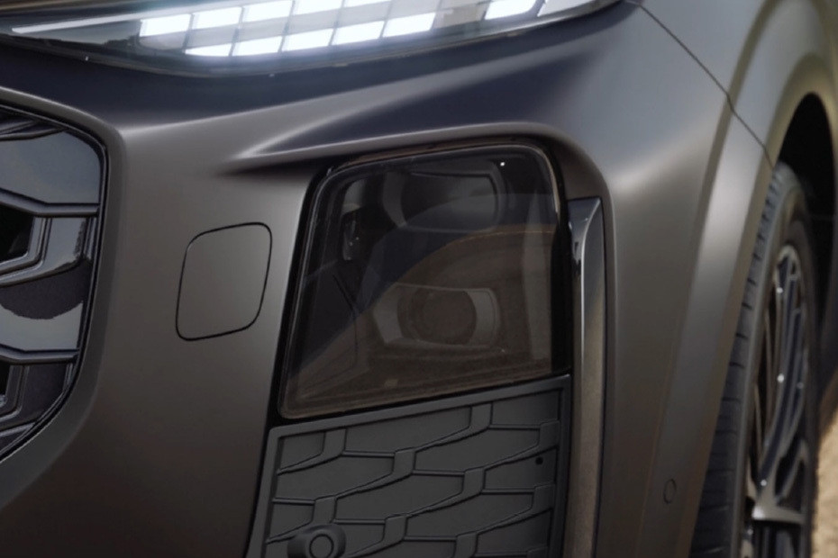 Q3 Sportback Front Fog Lamp