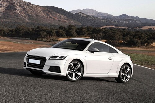 TT Coupe Front deep low Angle View