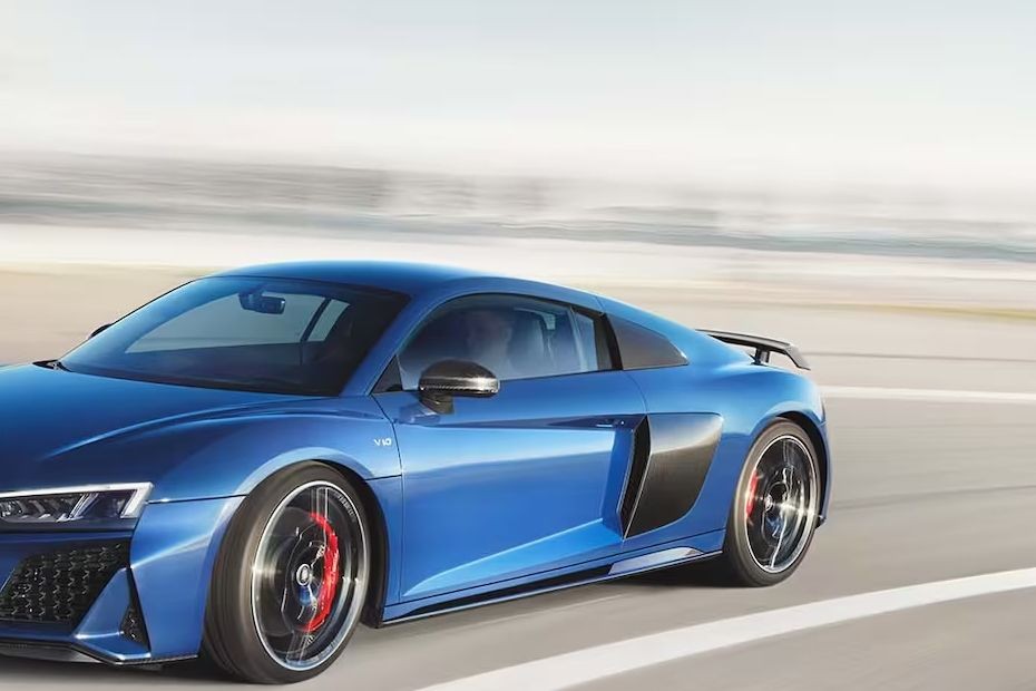 Audi R8 Coupe Drivers Side Mirror Front Angle in UAE