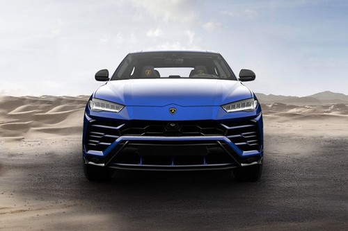 Full Front View of Urus(2022-2023)