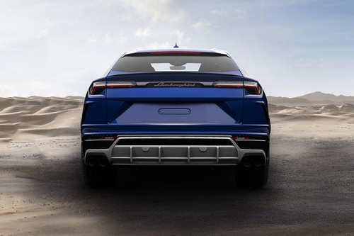 Full Rear View of Lamborghini Urus(2022-2023)