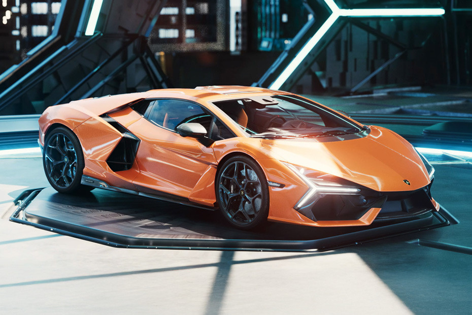Lamborghini Revuelto Front Medium View