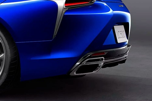 Exhaust Pipe of Lexus LC Hybid