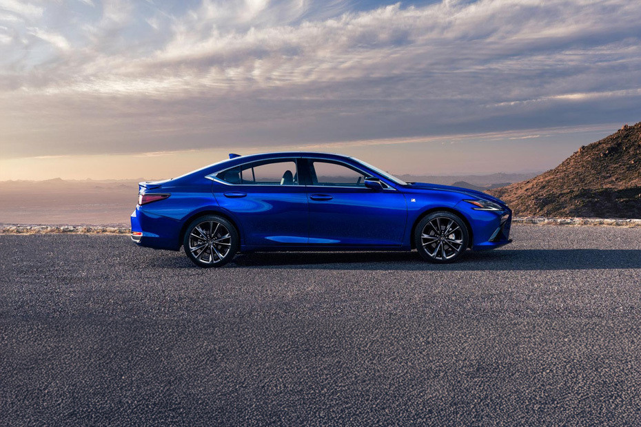 ES Medium Angle Front View in UAE