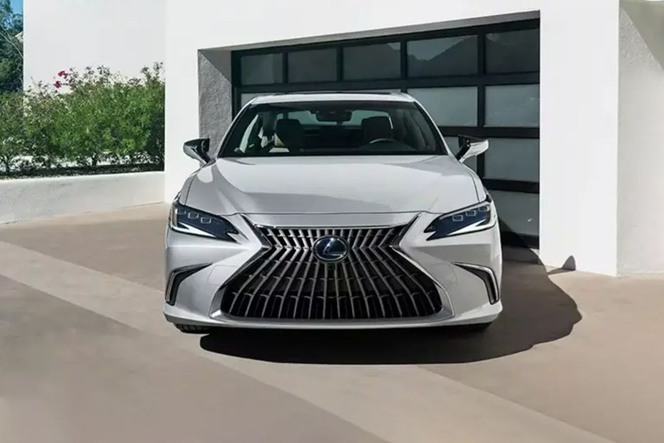Lexus ES Hybrid 2024 UAE