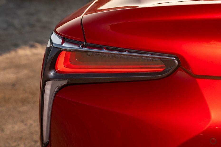 LC 500 Convertible Tail light in UAE