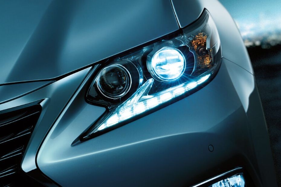 ES (2013-2021) Headlight in UAE