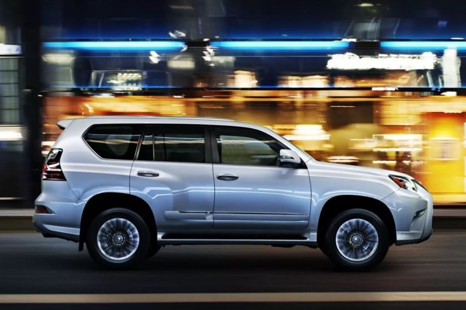 Lexus GX Drivers Sideview in UAE