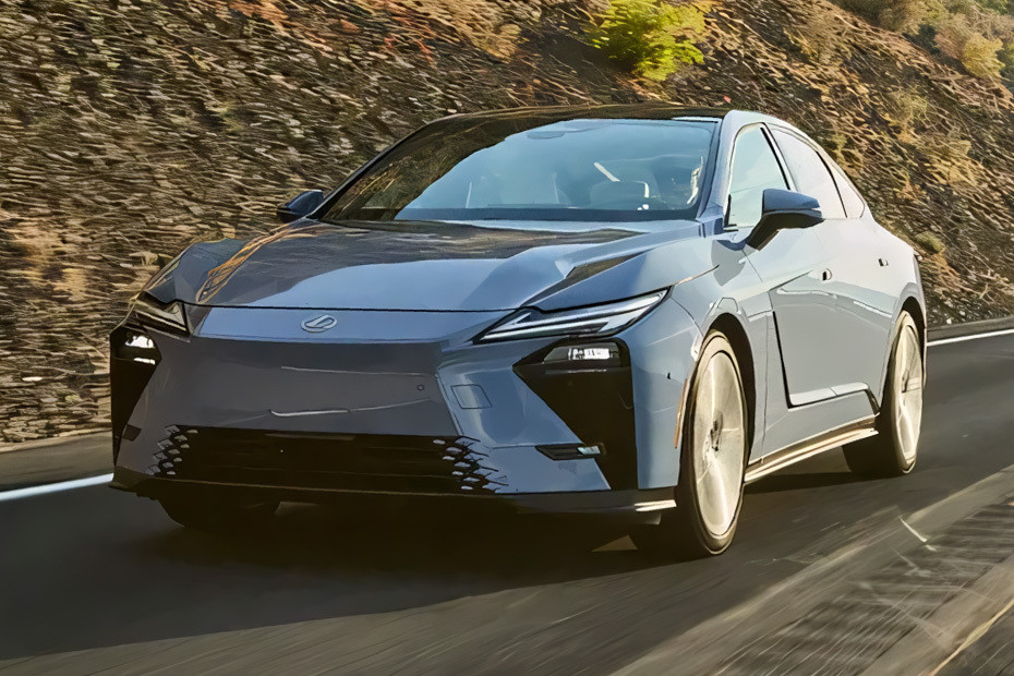 ES Hybrid 2026 Front angle low view