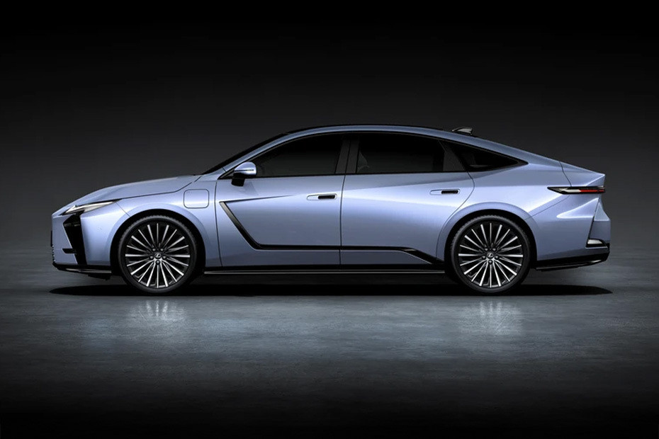 ES Hybrid 2026 Side view