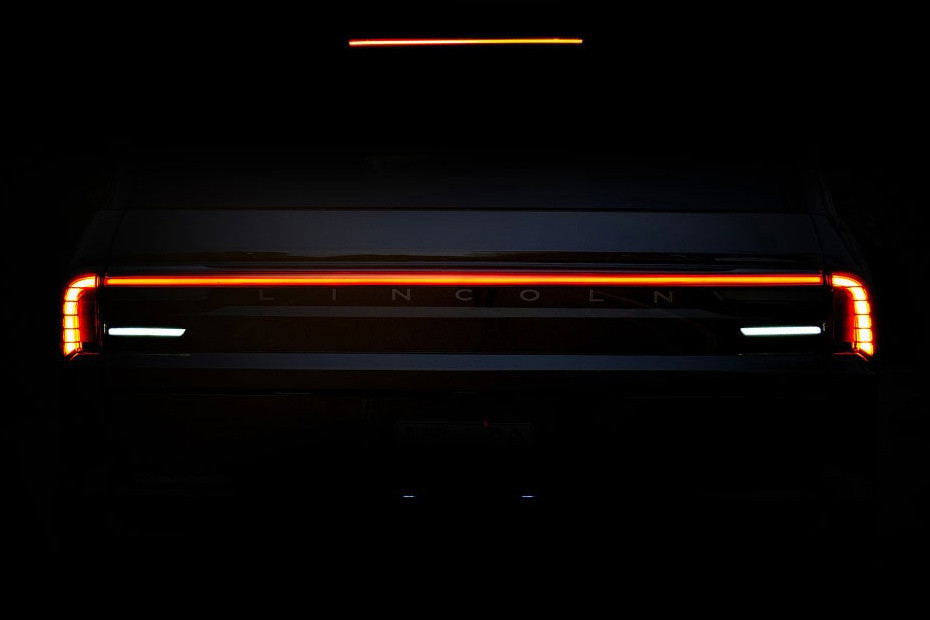 Navigator Tail light