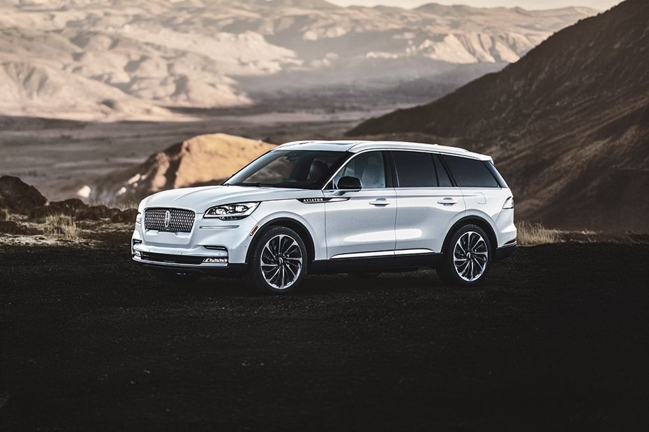 Aviator Side view in UAE