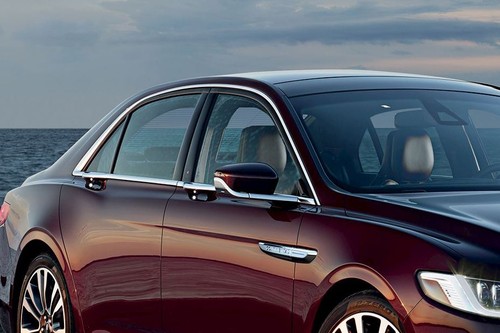 Lincoln Continental Drivers Side Mirror Front Angle