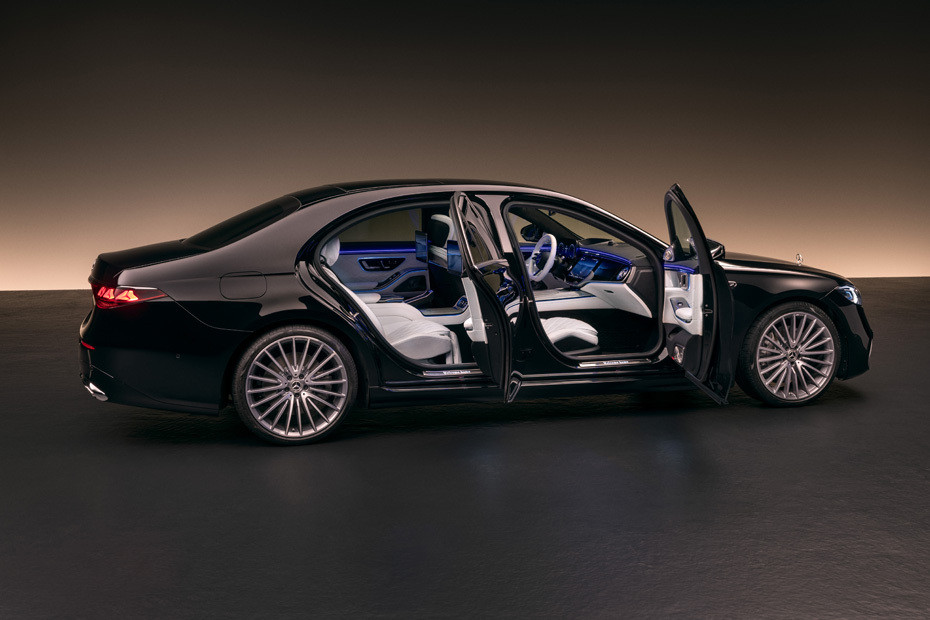 S Class All Door Open in UAE