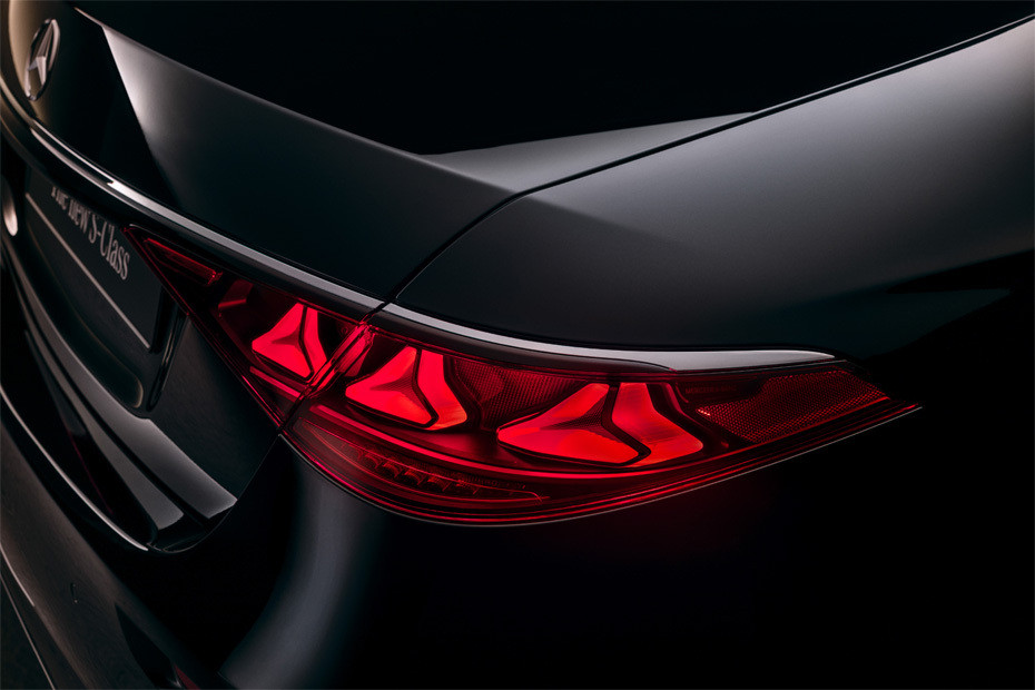 S Class Tail light in UAE