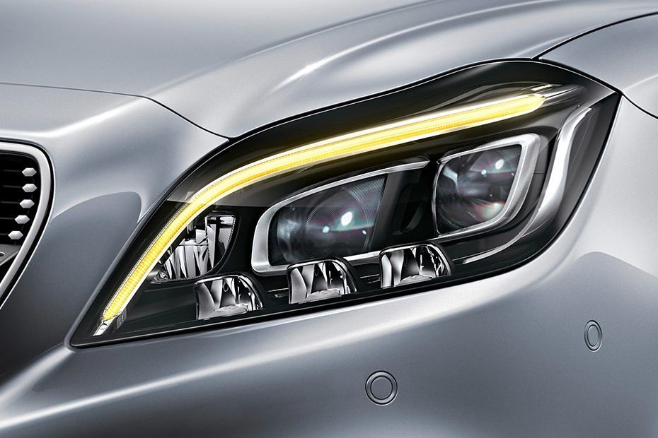 CLS-Class Coupe Headlight in UAE