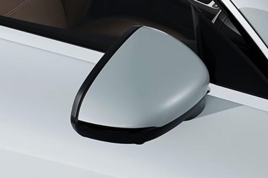 Mercedes-Benz CLA-Class Drivers Side Mirror Front Angle
