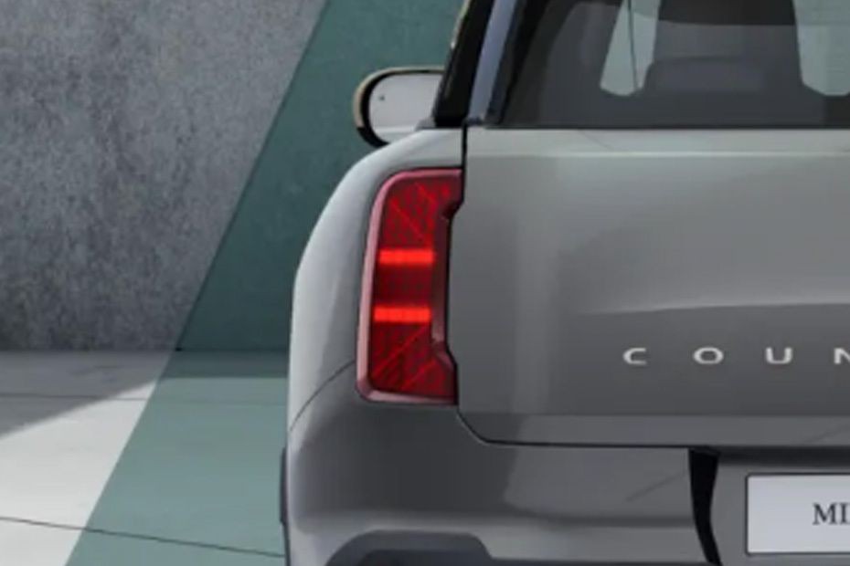 Countryman Electric Tail light in UAE