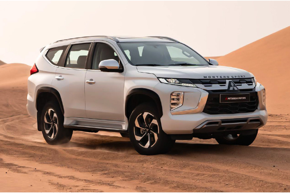 Mitsubishi Montero Sport Front Medium View