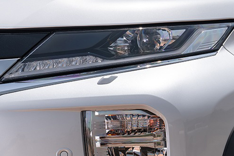 Montero Sport Headlight Montero Sport Headlight